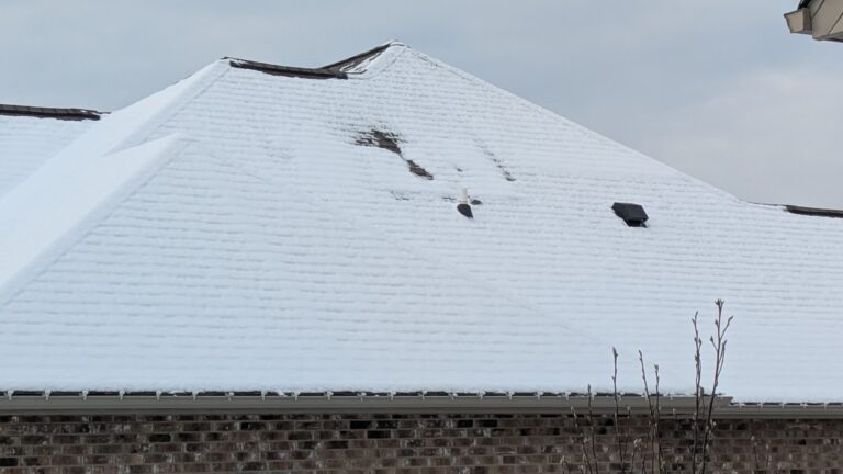 The Winter Roof Guide: What Snow Build-Up Tells You About Roof Health